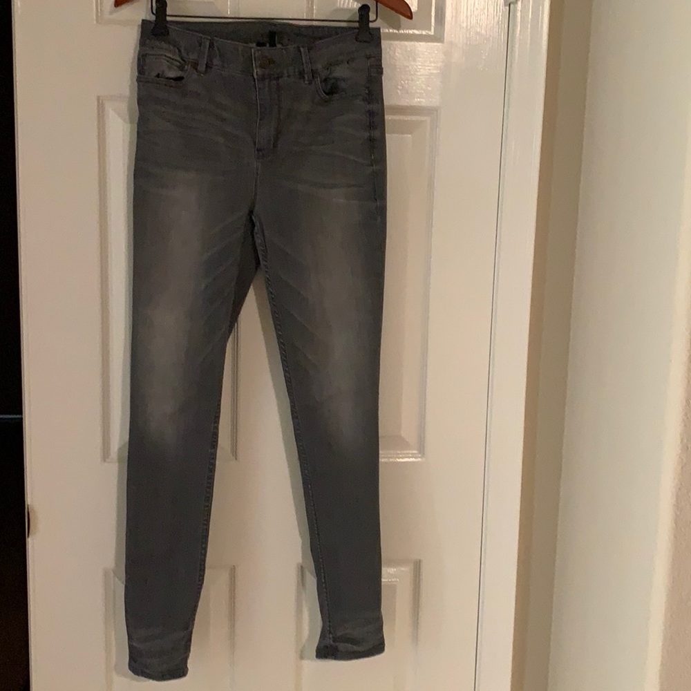 White House Black Market skinny Jeans.